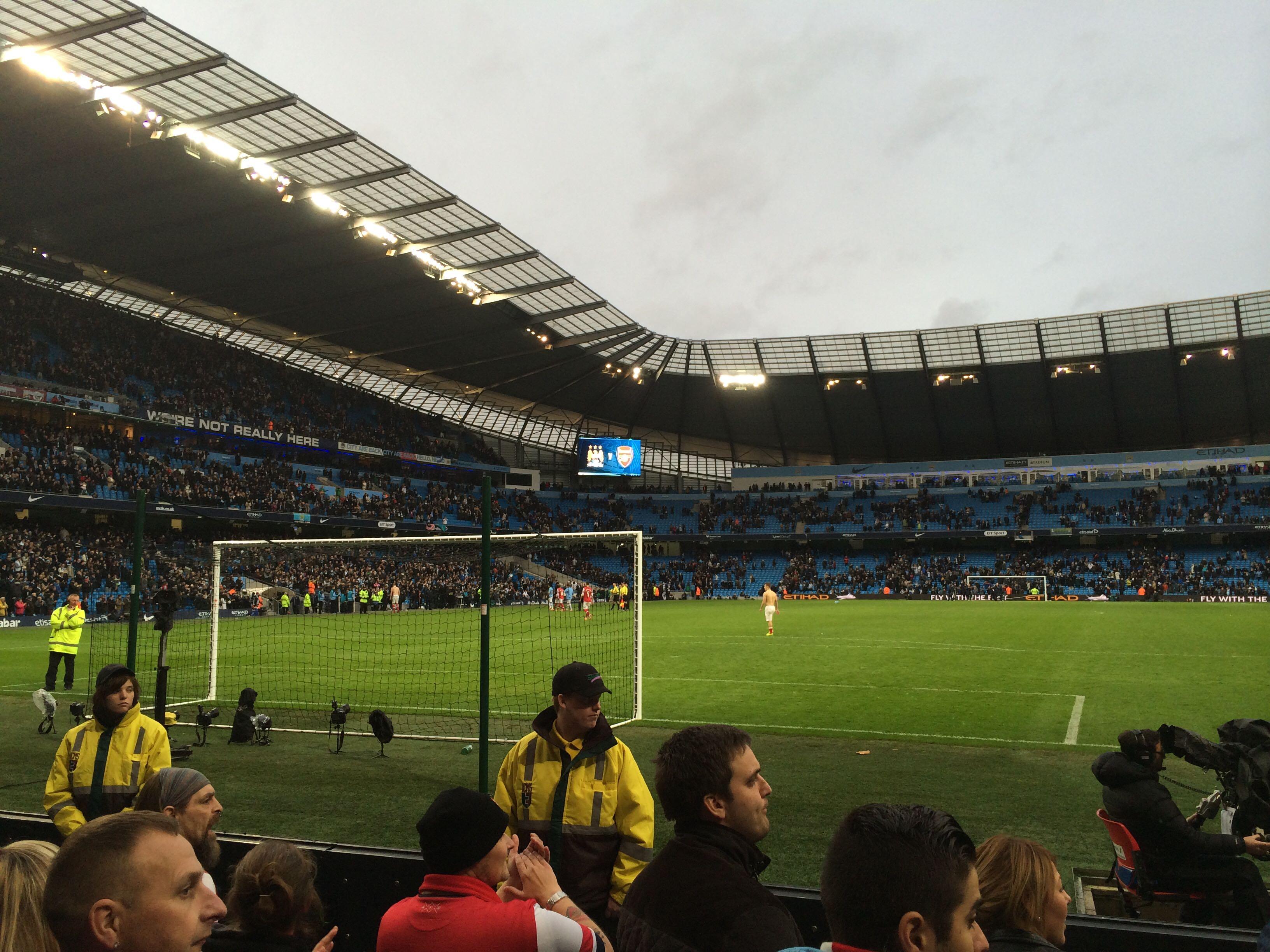 促使他在康 促使他在康